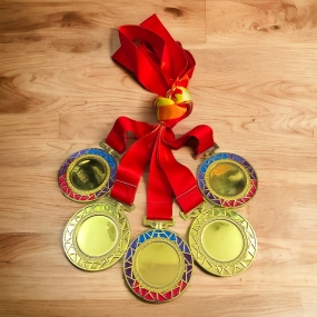 HUY CHƯƠNG CRYSTAL